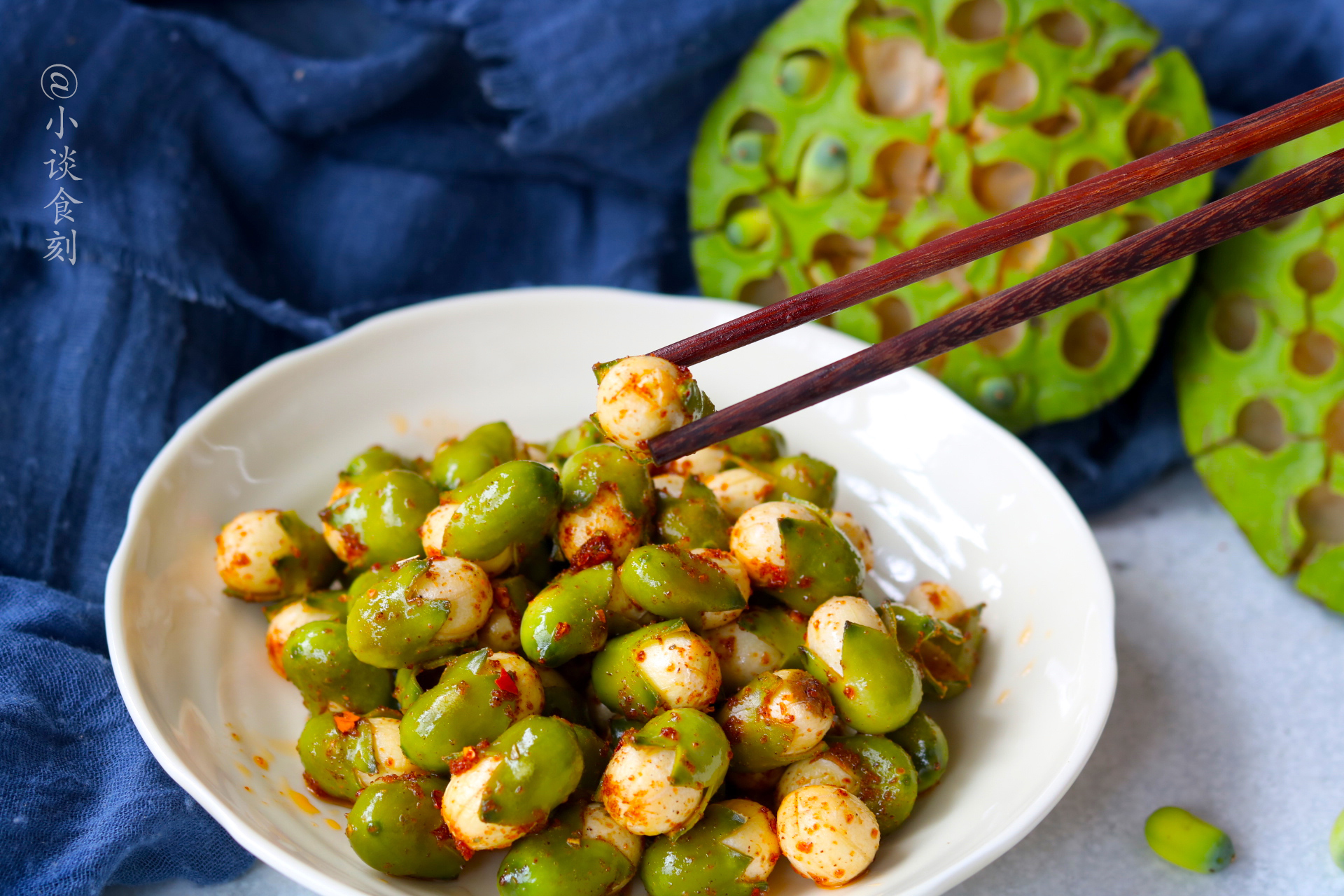 莲蓬怎么吃(莲蓬怎么吃)