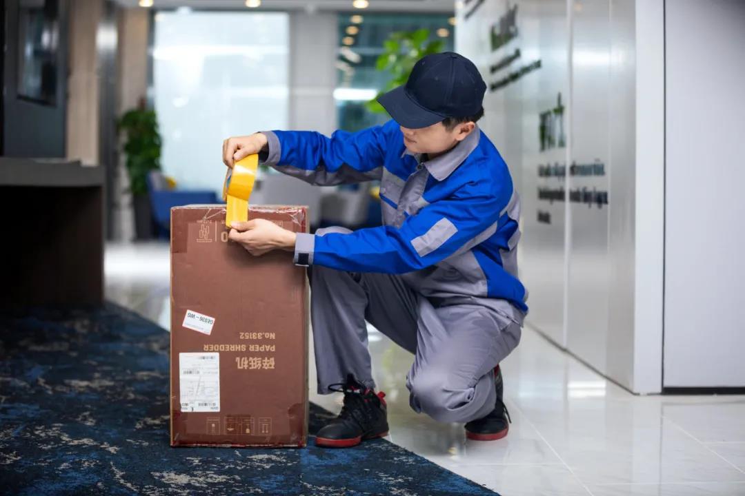 22岁小伙靠快递代收点赚奶粉钱：全年无休，年赚31万