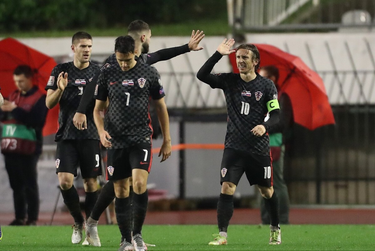 俄羅斯vs克羅地亞世界杯（一個烏龍球改變命運！克羅地亞1-0絕殺俄羅斯晉級2022年世界杯）
