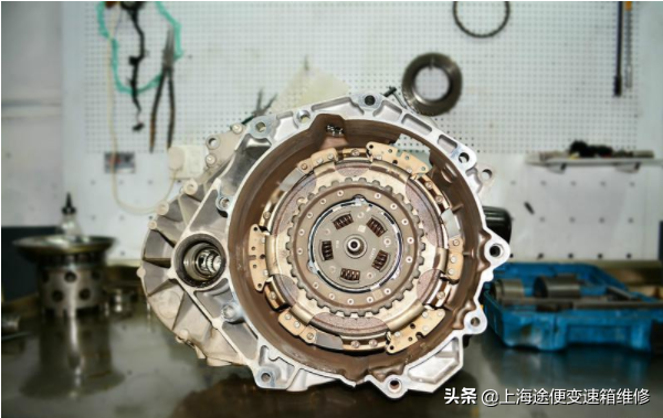 大众朗逸EPC灯亮原因分析：双离合变速箱故障导致的警示信号