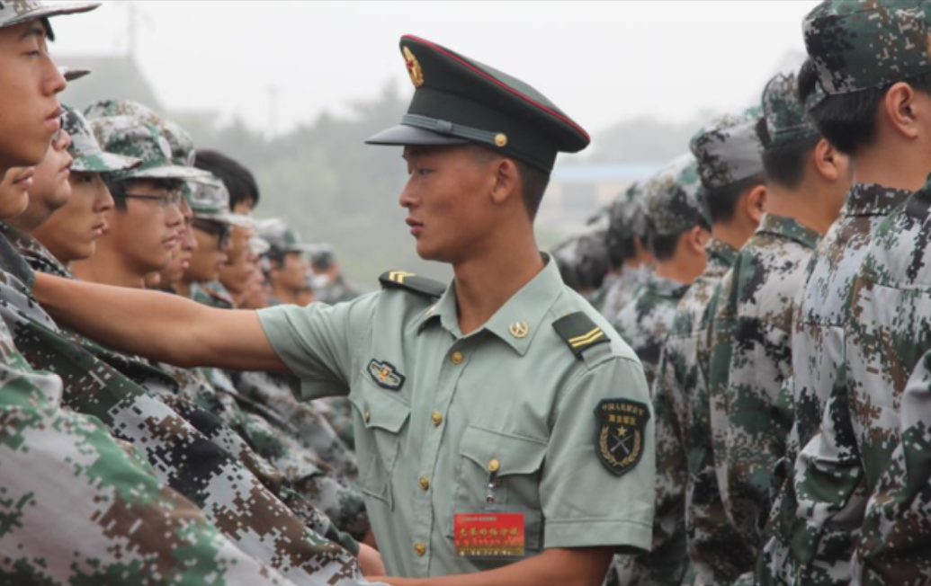 2021大学“军训时间表”出炉，最长将近一个月，学生表示无法接受