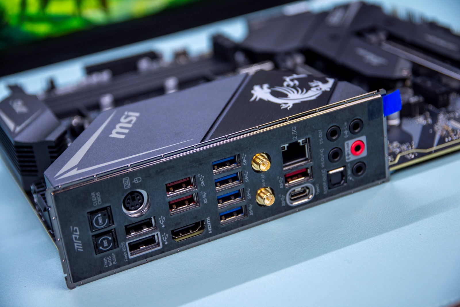 微星X570S主板领衔，三套件助力打造开放式桌面主机