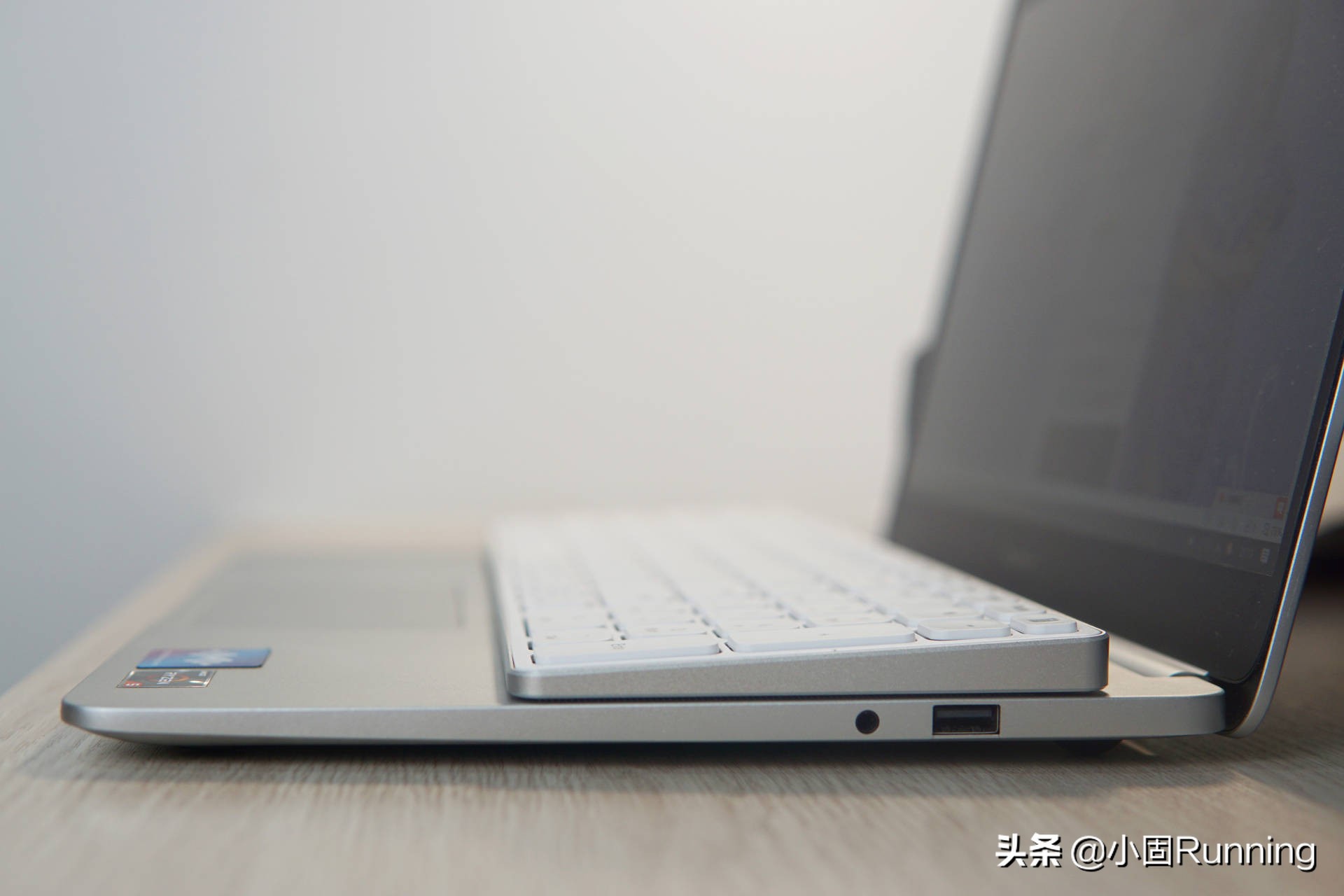 一块铝板的艺术，高质量白领必备，雷柏轻商务键盘9350G评测