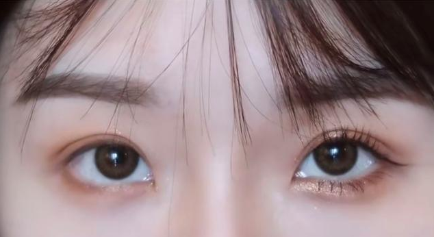 美睫师不会跟你说，睫毛用这个东西，自己在家几下就能搞定