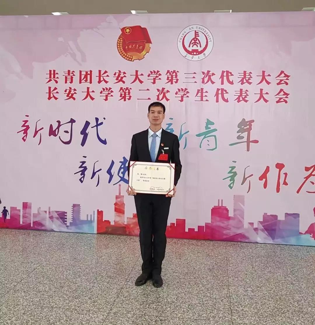 父母抛弃、爷爷去世，“山里娃”逆袭考上211，却成为边防战士，如今复学又考第一！