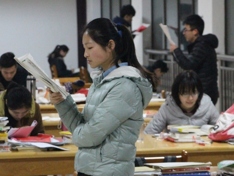 2021年各大高校放假通知，清华大学放假35天，同时有一个坏消息