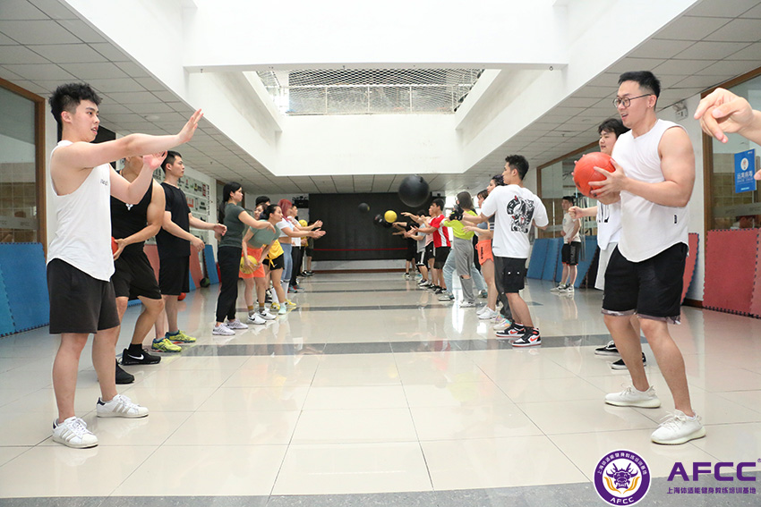 哪有健身培训学校（全能健身教练培训学校该选择哪家呢）