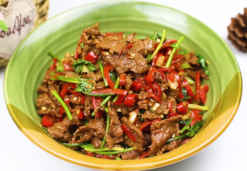 牛肉炒嫩技巧大公开，这样做出来的牛肉又嫩又香