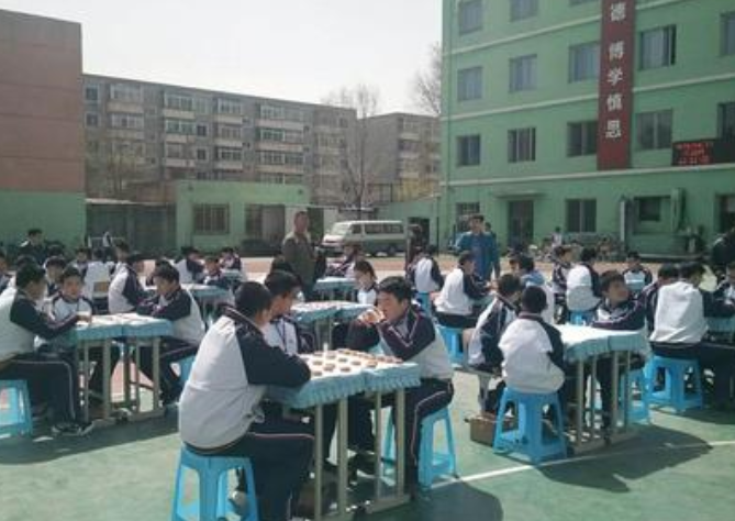 沈阳民办学校学费和住宿费，有的超过万元，家长看完是否钱包紧？