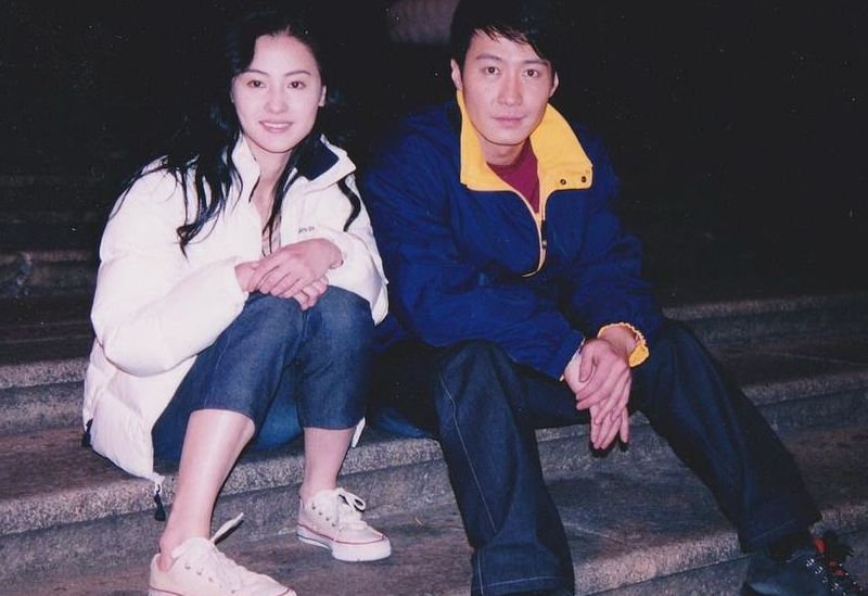 传出黎明与韩国22岁李奈英拍摄mtv《非你莫属》和电影《天使梦》,有了