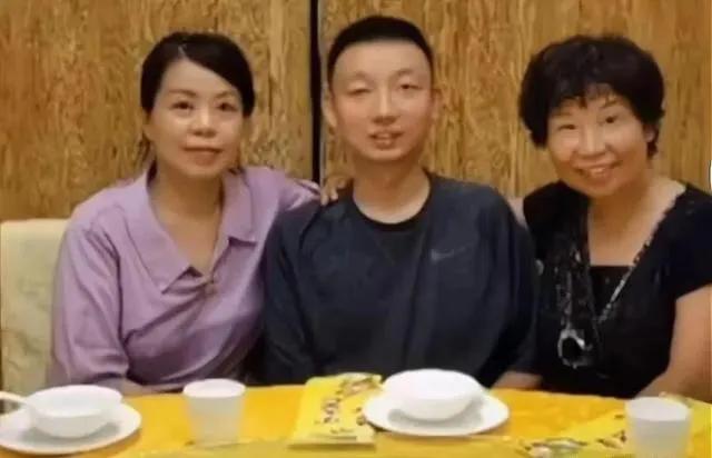 周兆成律师，网友心愿错换，但难释《南方周末》发问不可能的错误