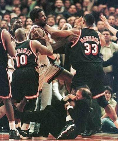 90年代NBA的8大恶汉：华莱士甚至追打球迷，有人差点掐死教练