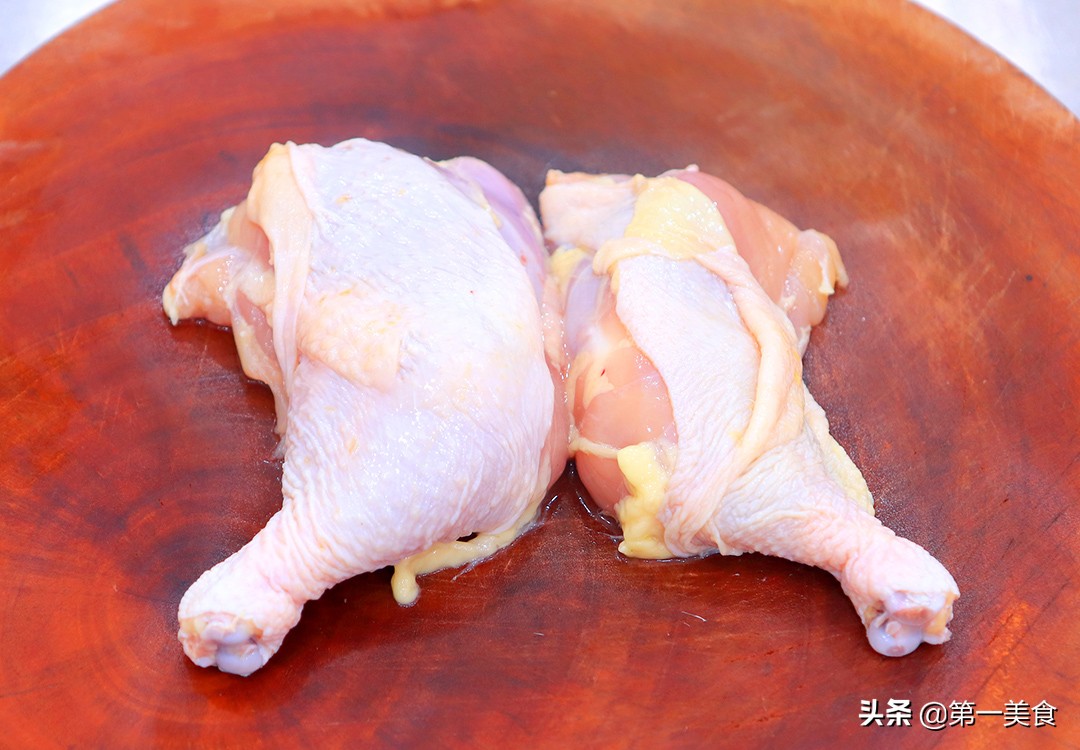 图片[3]-【香菇焖鸡】做法步骤图 肉质嫩滑鲜香 配米饭连吃两大碗-起舞食谱网