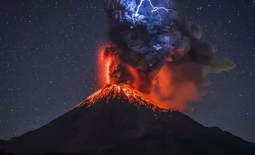 中国最大的火山（不按常理出牌的长白山火山）