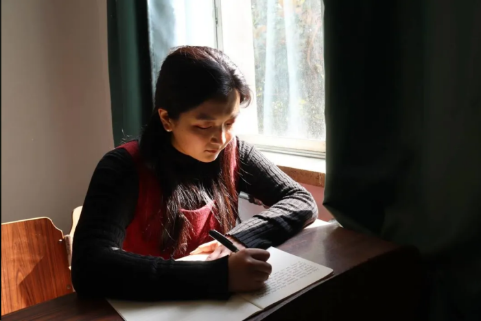 山东女神学霸：手握国奖，赴美研修，保研985名校，还是高颜值