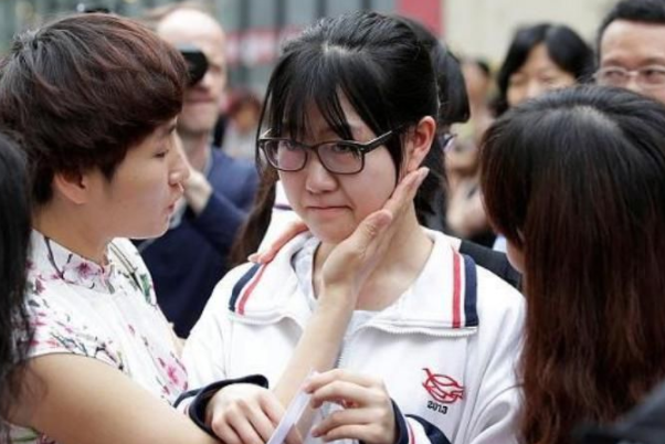 上海有3所大学害人不浅，被教育部亮出红牌，2021考生报考需谨慎