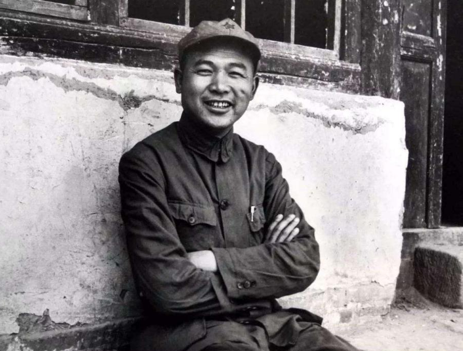 81年刘震与老部下一起闲聊，因何事坦言：我这个军长没带好头