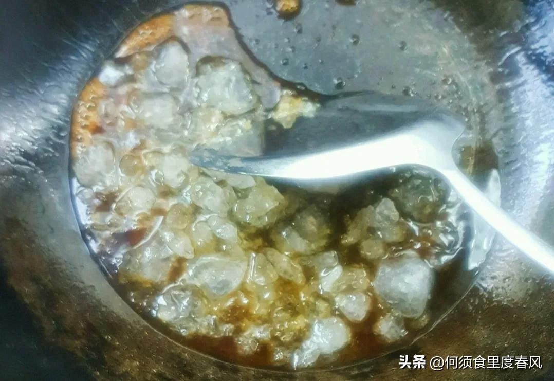 二十年厨师，炒糖色都不一定甜苦兼并，这个方子红亮不发苦