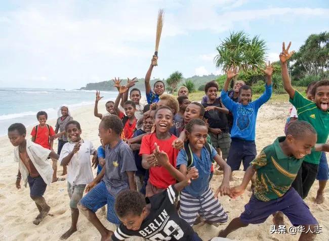 瓦努阿图绿卡(一个华人拥有90%商铺的国家，连总理的座驾都是“红旗”)