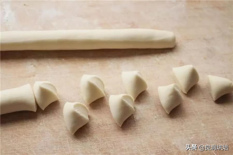 烤鸭饼皮的做法教程（掌握4点春饼皮薄如纸）