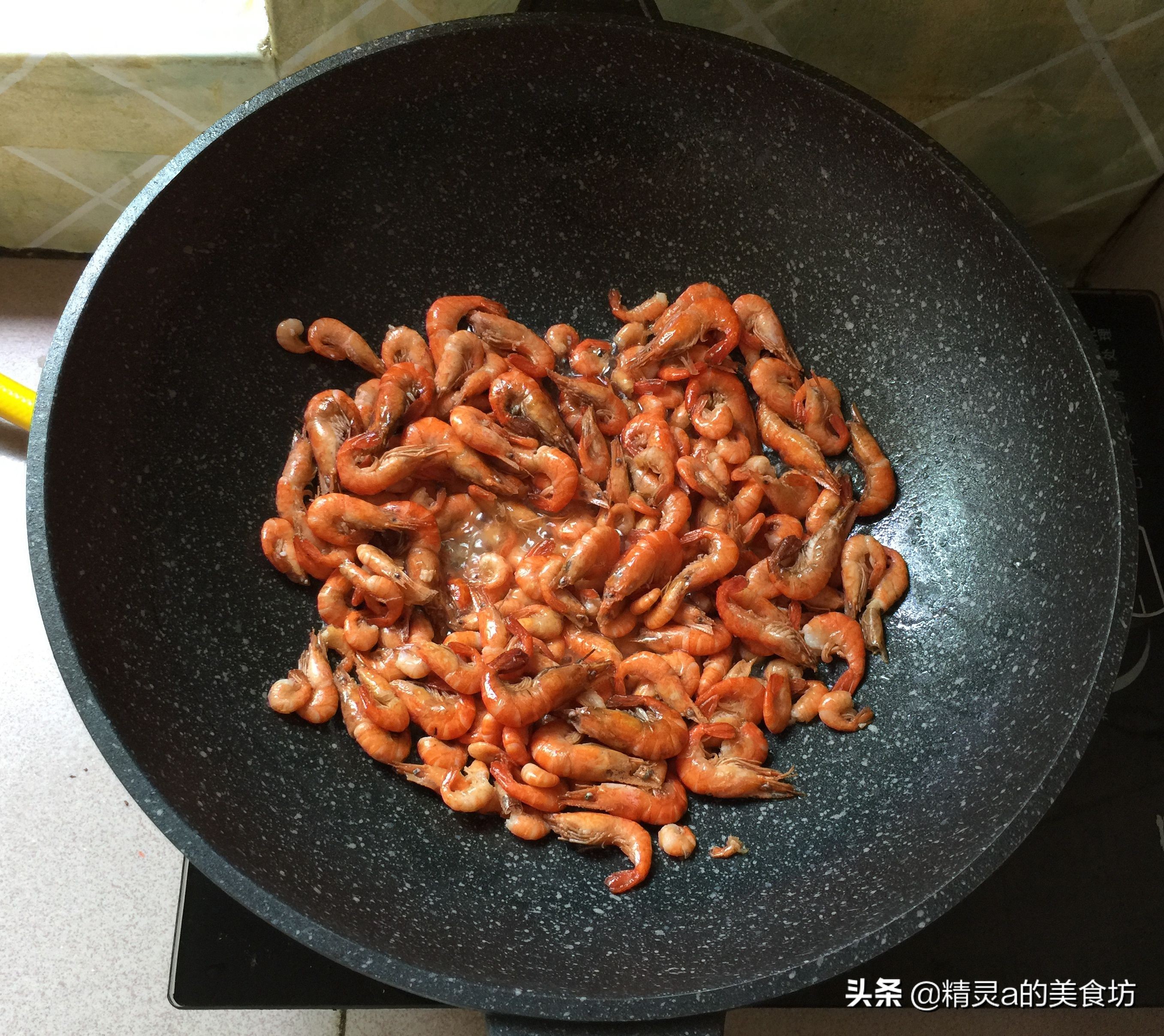 小河虾最美味的做法，又香又鲜，连壳一起吃，补钙又下饭，真好吃