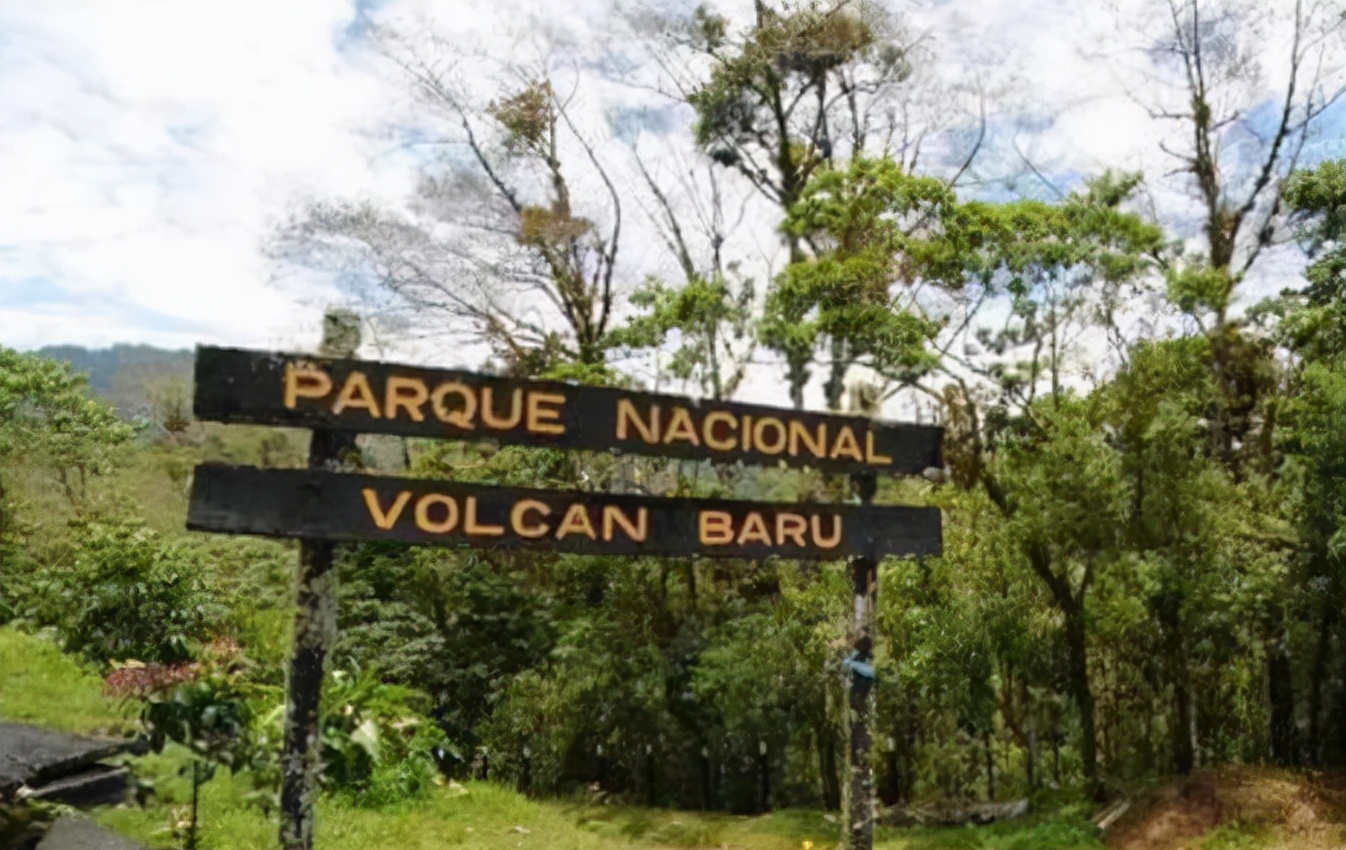 2014年，两个荷兰女孩出国旅游神秘失踪，留下90张无法解释的照片