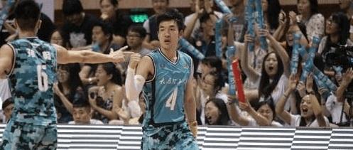 cba黄子恒哪个初中的(CBA历届新秀状元的球星之路？CBA新秀年薪曝光？CBA选秀状元60万)