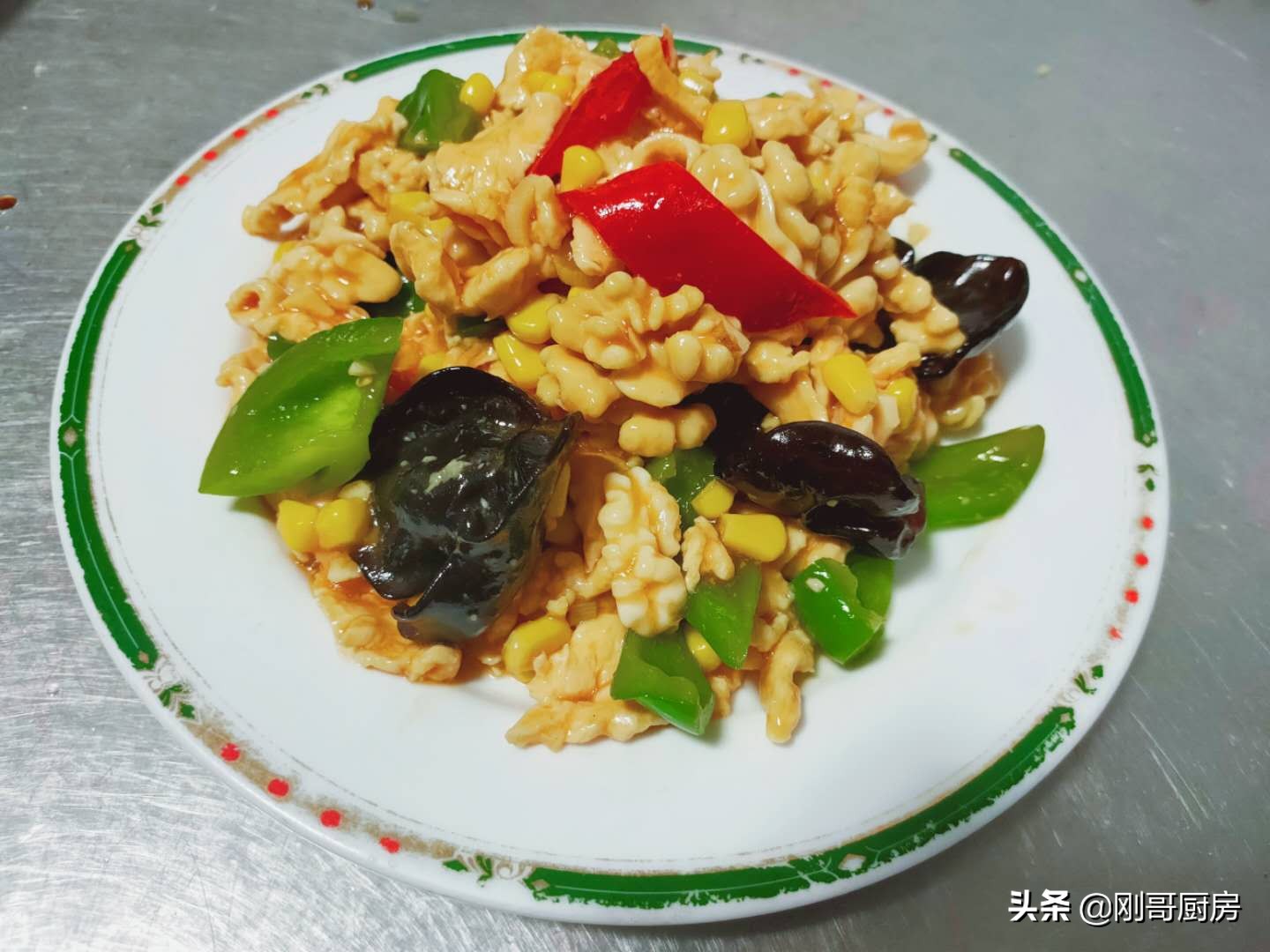 鸡胸肉这样做太香了，不加一滴油，出锅香味浓郁，连吃5天都不腻