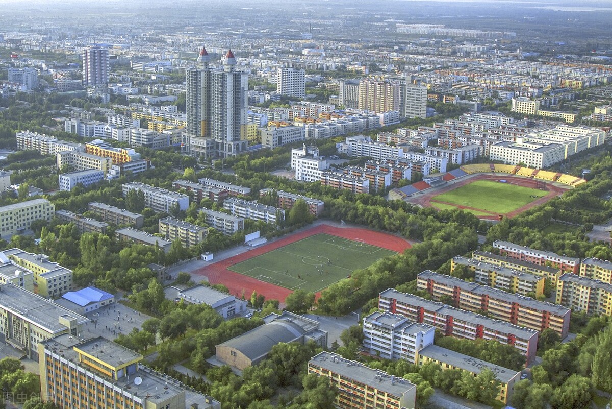 被名字“坑了”的四所大学，实力“个顶个的牛”，但看名字很一般