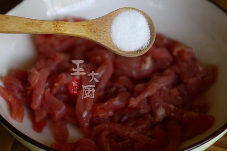 香菜炒牛肉的做法（手把手教会你做香味四溢的香菜牛肉）