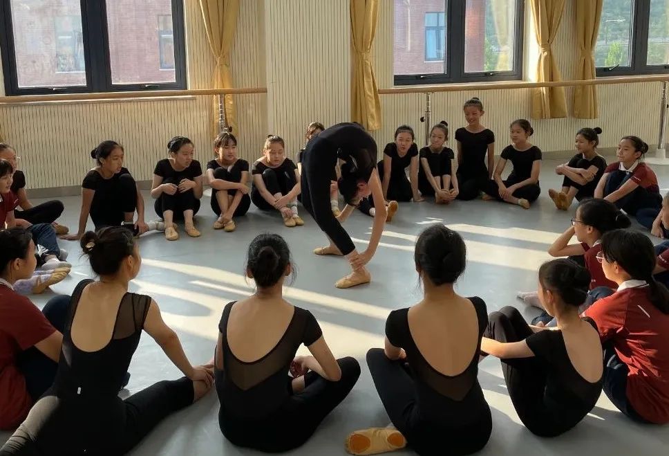 京郊这所学校，真真了不得