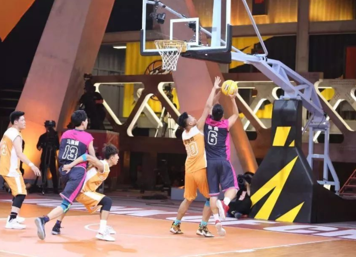 為什么cba工資低（CBA為什么工資大蕭條？街頭草根曝出原因，姚明可能也是看透了）
