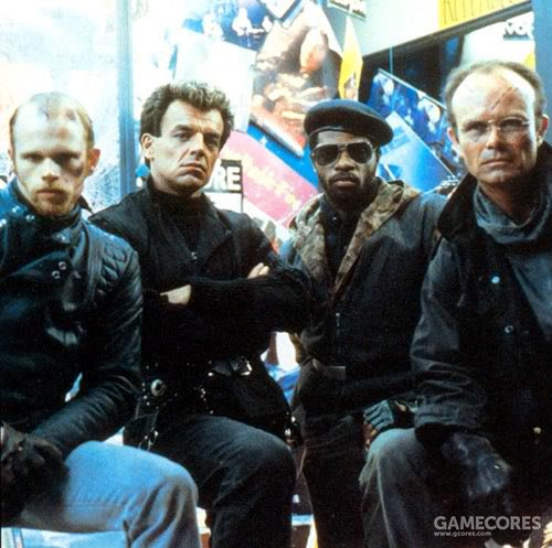 战警墨菲的死与生：旧版《铁甲威龙》令人惊艳的特技