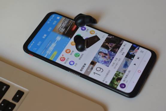 2020年口碑爆棚的五款旗舰蓝牙耳机推荐，时尚和品质的完美结合