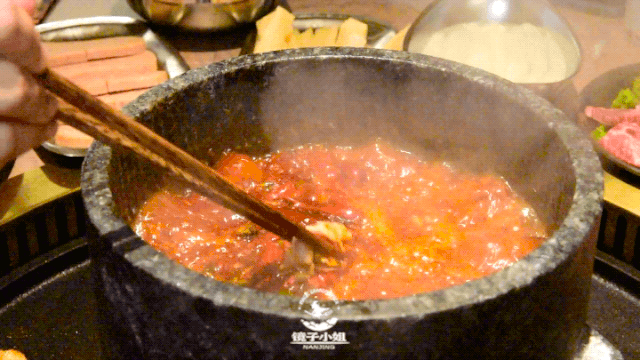 ⎾黑龙吃肉酒馆⏌新晋潮人打卡地，涮+烤+酒馆一站式嗨体验