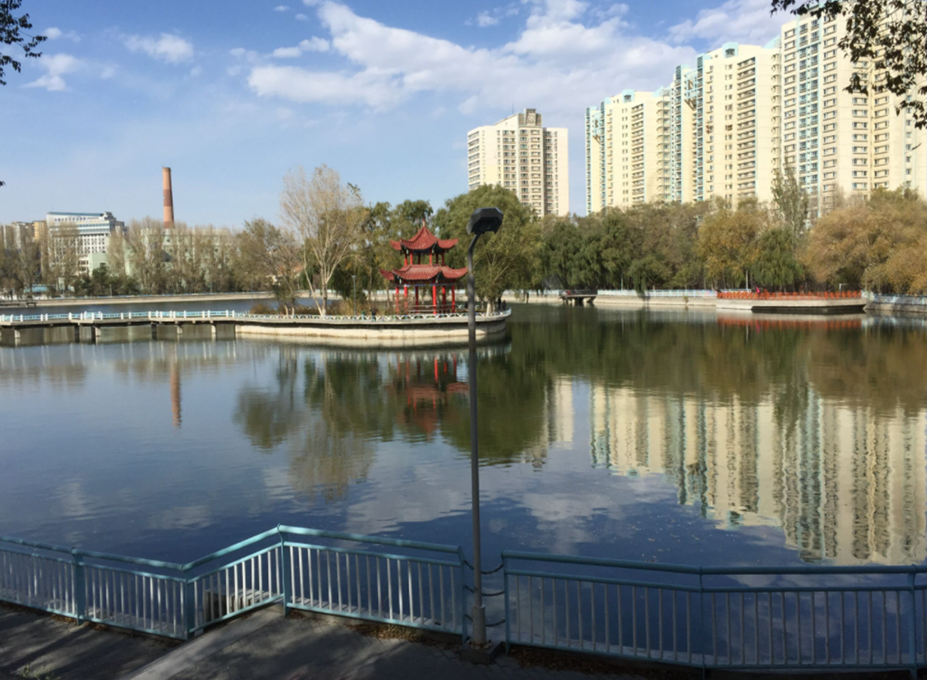 “中等生”大爱的4所211大学，不仅分数线低，毕业还能包分配