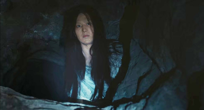 所以只有进入陨石玉才能消除副作用,当吴邪看到西王母的脸时,他看起来