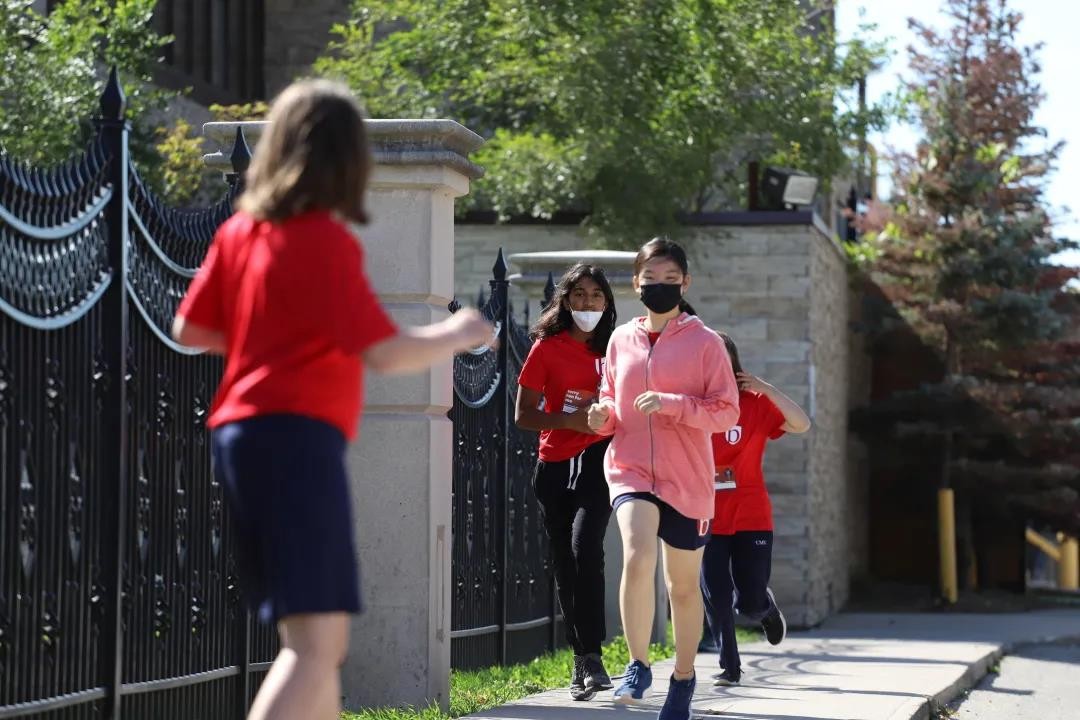 加拿大寄宿高中邦德永不放弃，Terry Fox Run为希望而跑