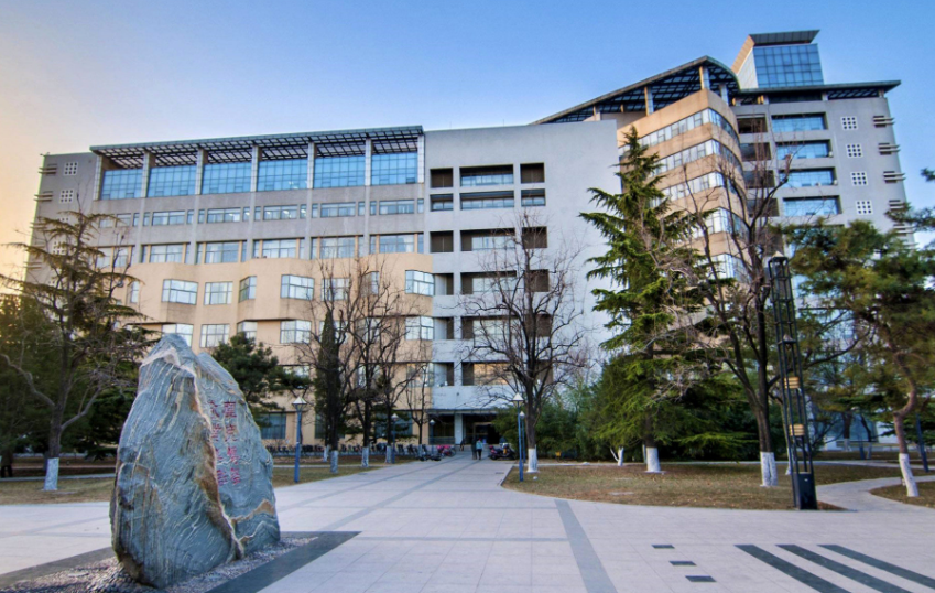 北京很神秘的二本大学，录取需先过政审，毕业生多数是公务员