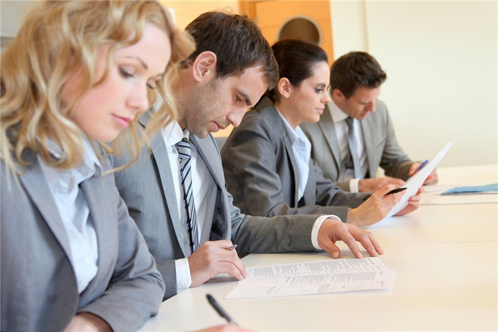 大学食堂wifi密码火了，只有学霸才能蹭到，学渣不配拥有