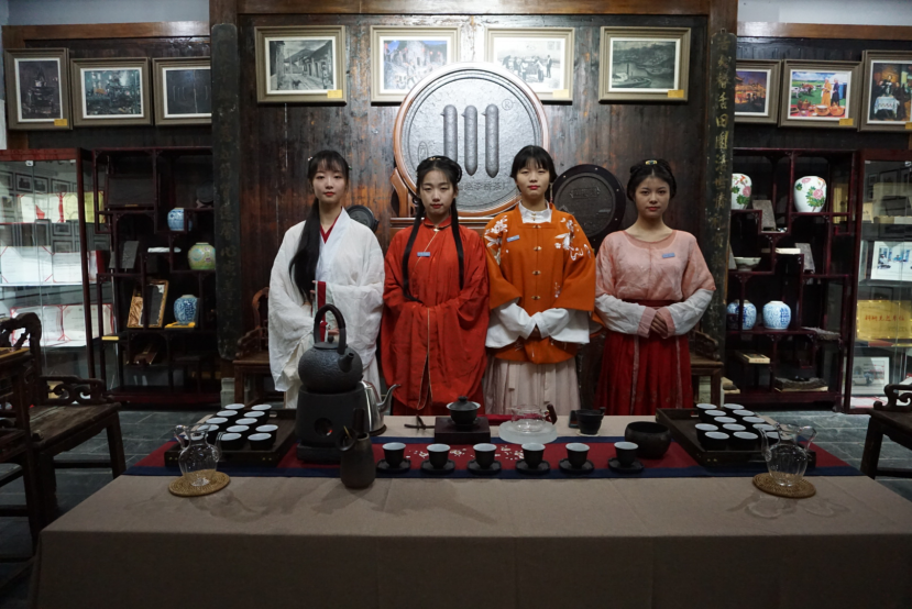 湖北科技学院将鄂南文化融入小学教育专业师范认证中卓有成效