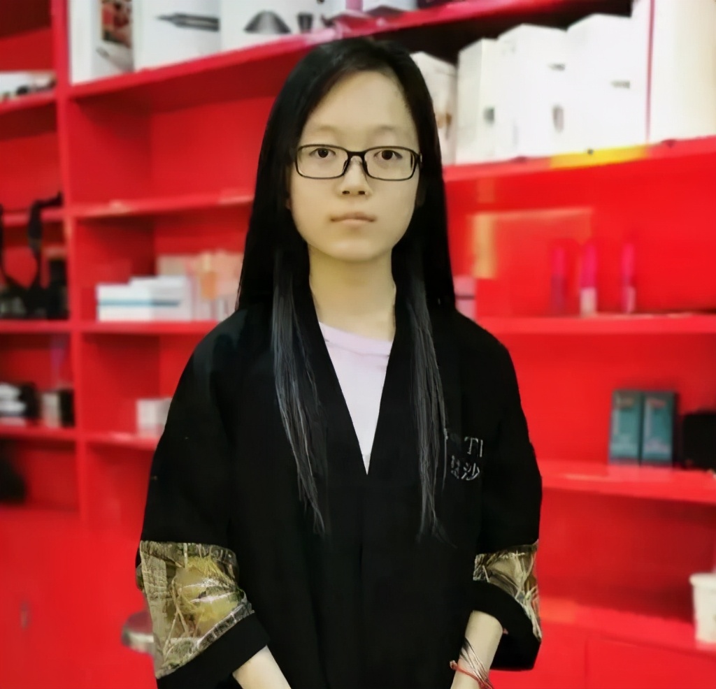 从不上补习班，从普通学生到河北省状元，邢雨菡到底做了什么？