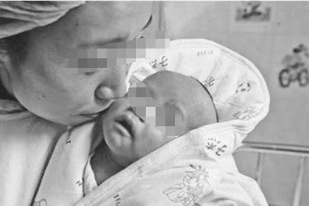 天生没有四肢，婚内出轨5人，交小20岁女友，日本美女就这审美？