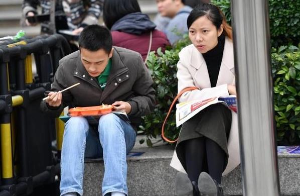 这所小县城里的师范大学，既非985也非211，却被称为“考研高校”