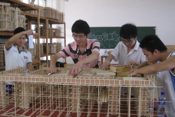 中国大学绰号总汇，五道口职业技术学院听懵网友，你能猜出来几个