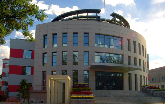 辽宁工程技术大学2016-2018年各省录取普通类考生分数