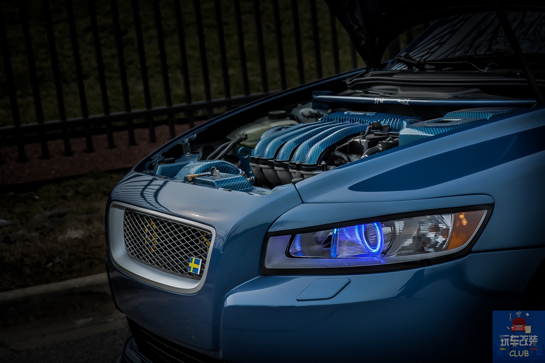 一辆“彻头彻尾”改装的沃尔沃VOLVO S40