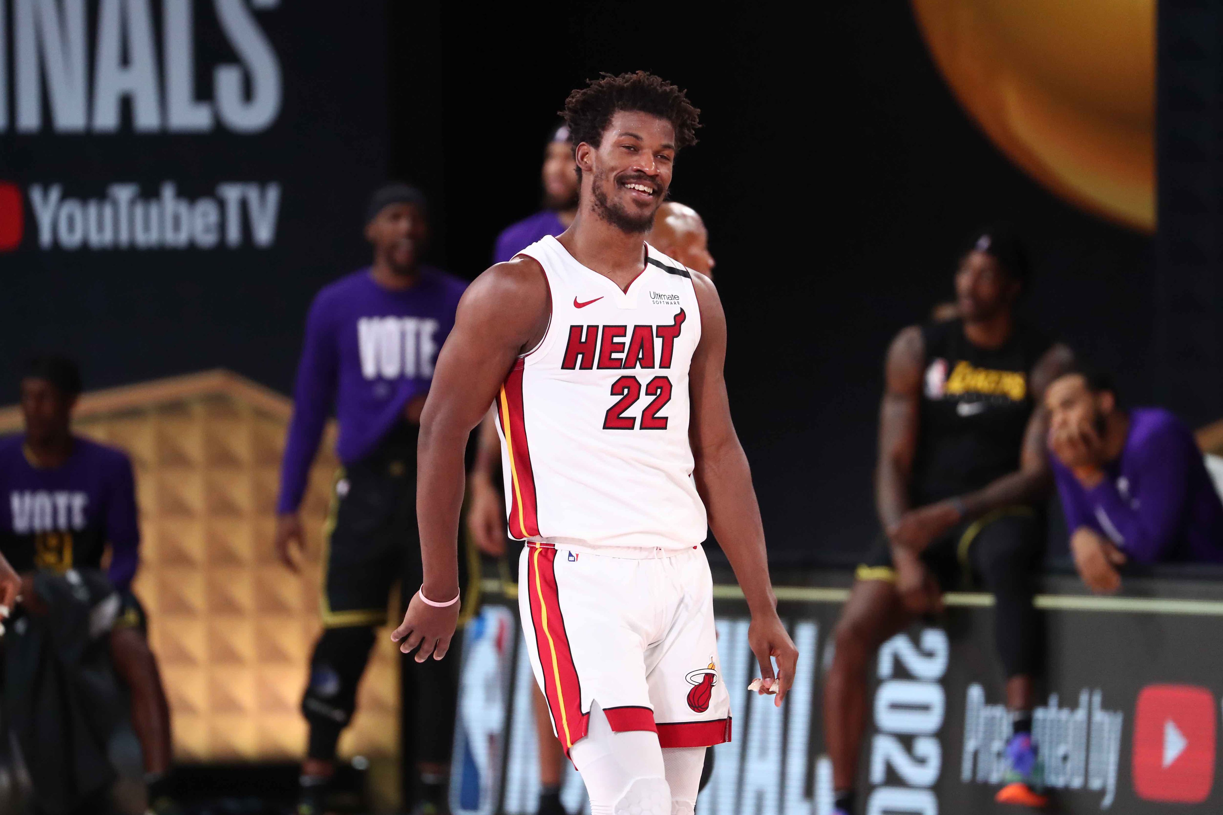 NBA在哪回放（央视时隔一年重播NBA，总决赛的悬念也重新回来了）-华海博客