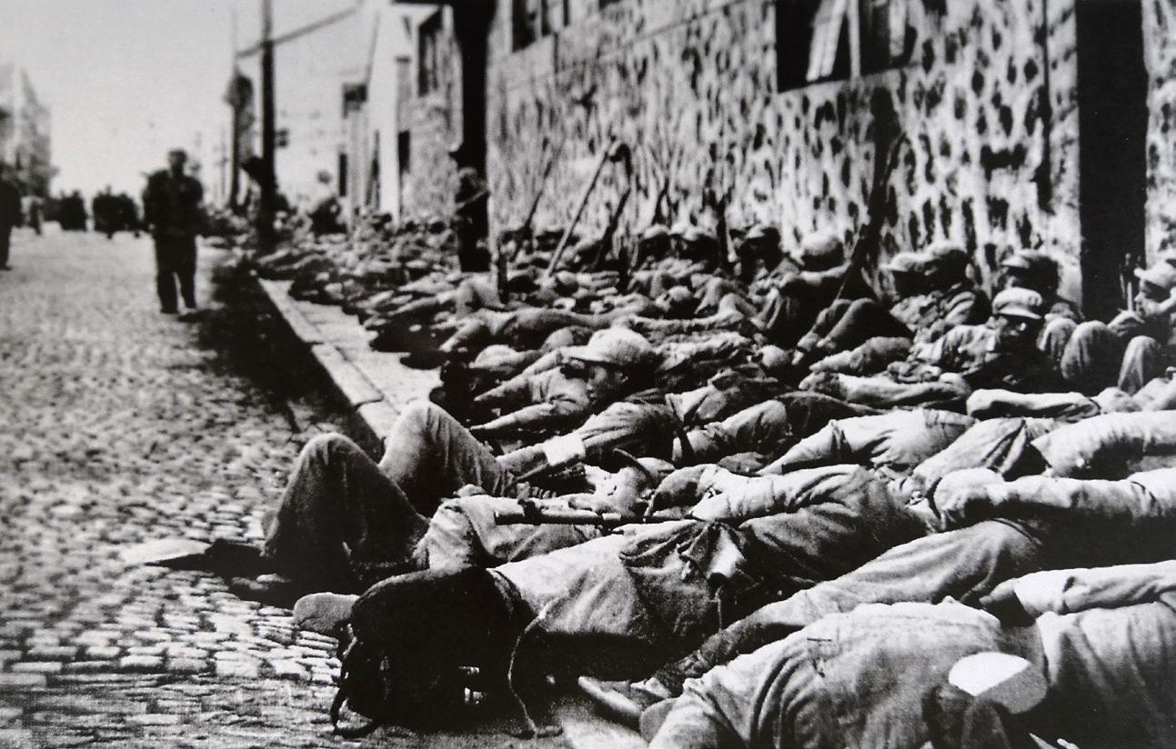 1934年，一女学生放弃明星梦，最终成了潜伏在蒋介石身边的听风者