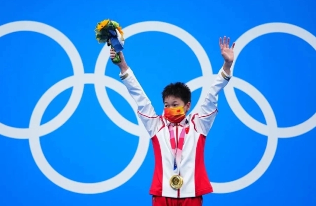 全红婵太有面！回广州市长亲自接见，两大因素或许会毁掉她的事业